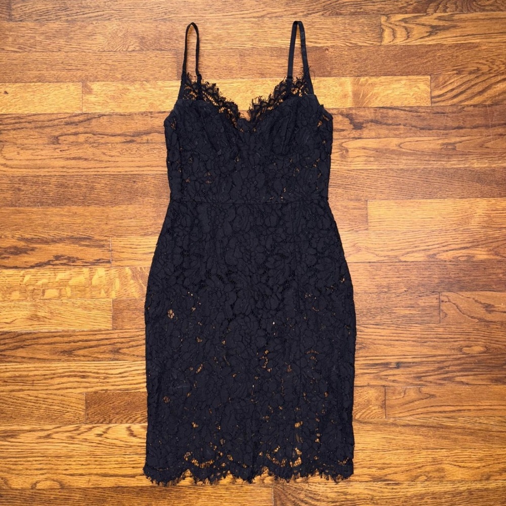 Fashion Nova black lace body con dress - size s
